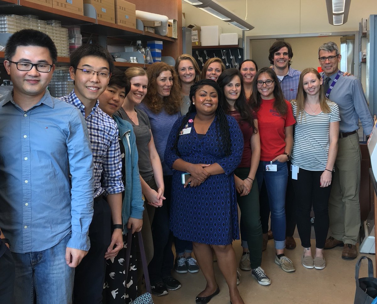 J_Immunol's tweet image. Dr. John V Williams and his team characterized the role of CD4+ helper T Cells in response to human metapneumovirus (HMPV), identifying a dominant CD4+ T cell epitope and constructing the first MHC-II tetramer for HMPV. Learn more in this #TopRead article: ow.ly/Hern50WJAB3