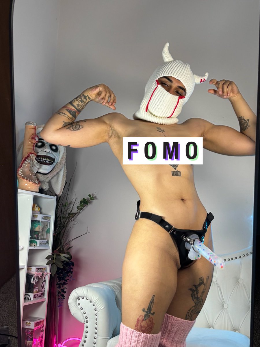 Go fuckin sub loser 🫵🏽⬇️⬇️