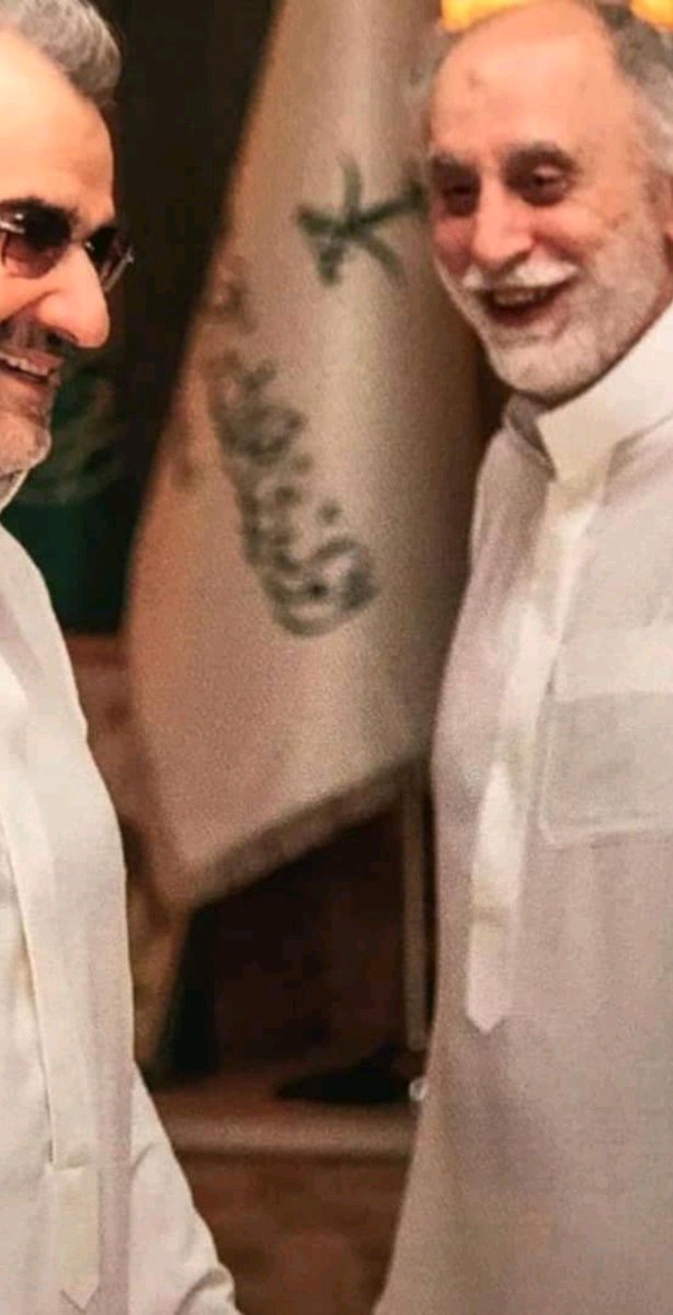 السلام عليكم
أبغى الحسابات اللي ماقد فاز بأي مسابقة في تويتر نهائي .. يكتبب كلمة ( انا ) .. وأمنتكم بالله لا يكتب كلمة انا إلا اللي فعلاً لم يسبق له الفوز .. أبغاكم تستفيدون الجميع    
رتويت وتم للتغريدة ذي تابعني