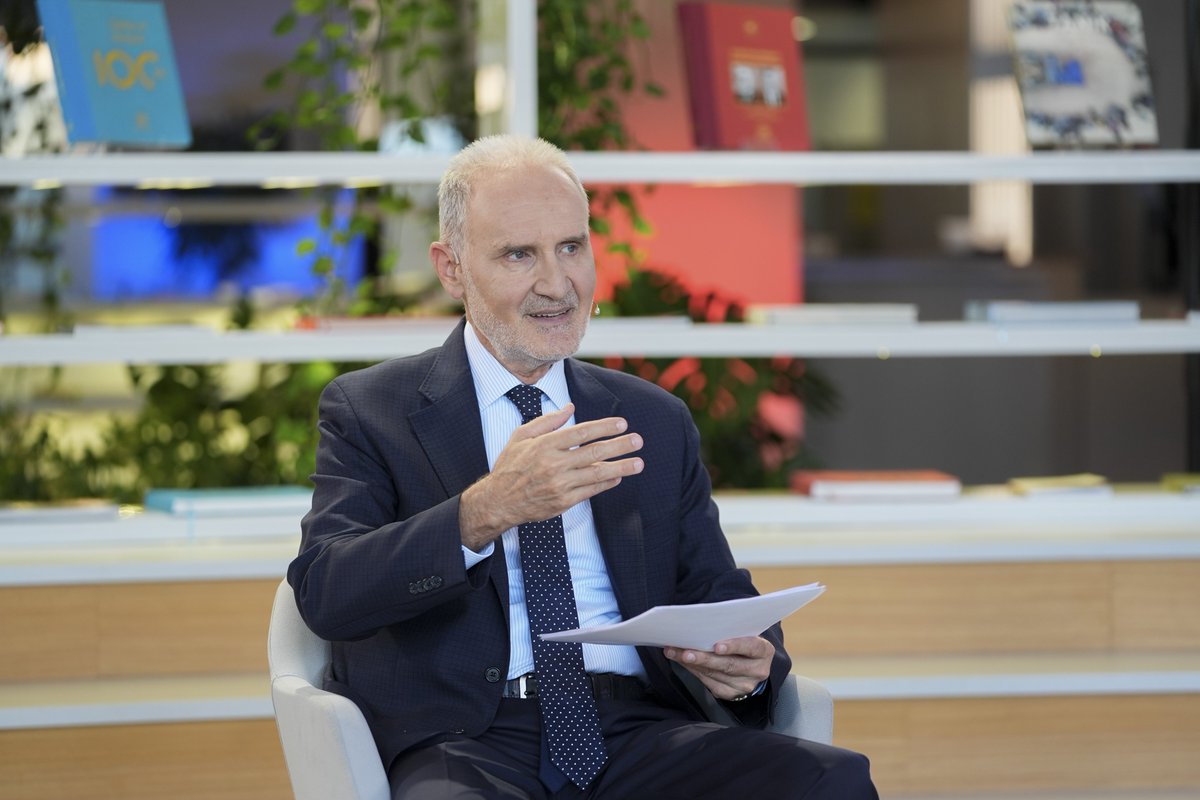 İstanbul Ticaret Odası (İTO) Başkanı Şekib Avdagiç, İstanbul Finans Merkezinin katkılarıyla hazırlanan #AA Finans Masası'nda gündeme ilişkin değerlendirmelerde bulunarak soruları yanıtladı.

v.aa.com.tr/3669285

#AnadoluAjansı
<a href="/aa_finans/">AA Ekonomi Finans</a>