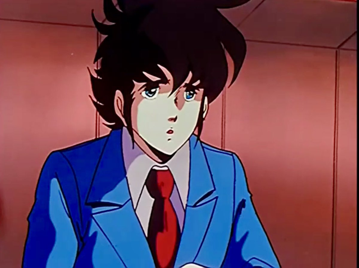 TV版マクロス。色々と制作当時の時代を感じるなぁと思ところがありますが、『デートにはスーツにネクタイ姿』というのもその１つかもしれませんね。今でも着ないことはないでしょうが昔ほどではないのかな､､､。それにしても輝はスーツよりもパイロットスーツの方が似合いますね。😅
＃マクロス