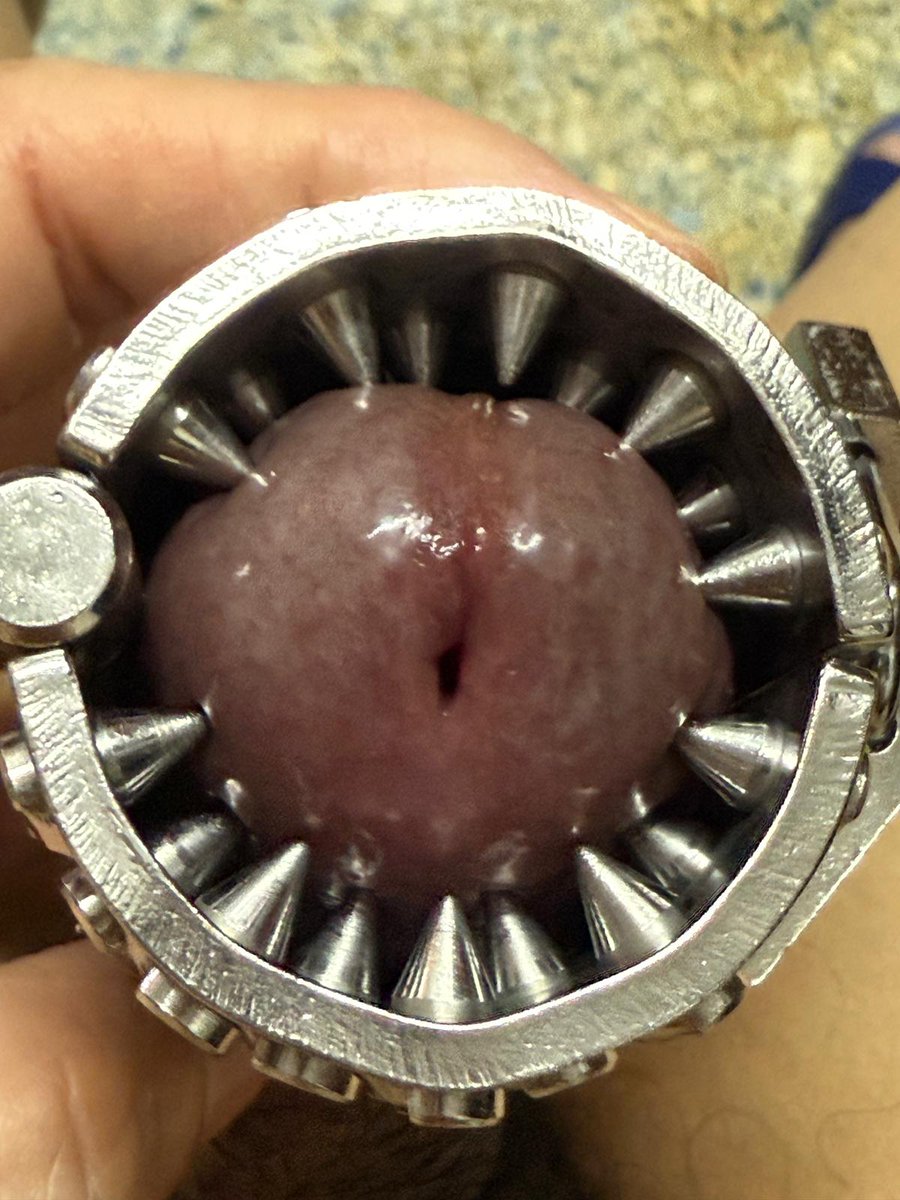 Captive slave tweet media