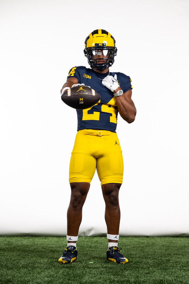 Keep working💯 <a href="/TevisMetcalf/">Tevis Metcalf</a> #GoBlue #AGTG