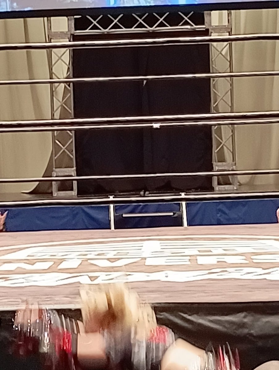 2025.8.26.ガンバレ☆プロレス.後楽園ホール
勝利を喜んでカメラ目線で転がっていたら落ちました😵
#GanPro #GanPro_pic #YuuRI