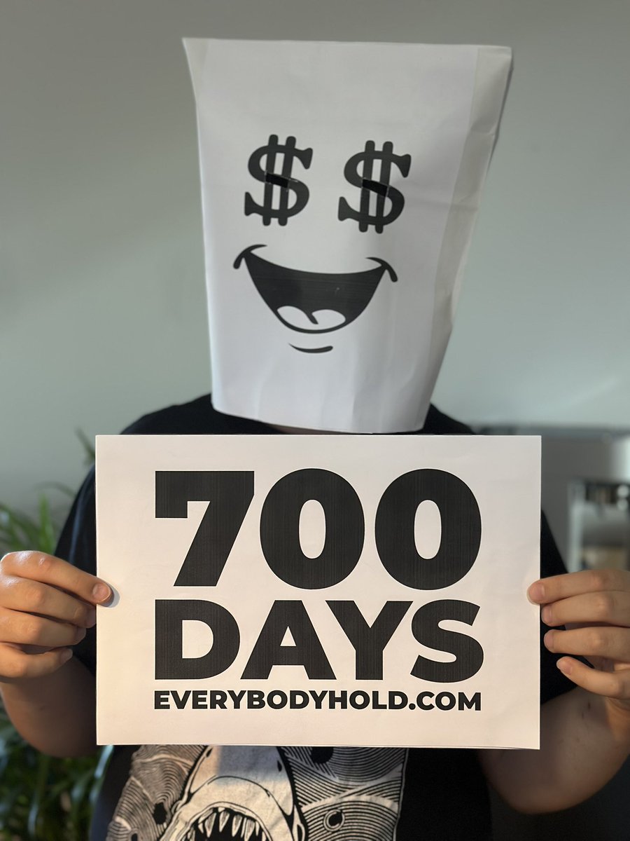chuckwags_'s tweet photo. 700 days of @everybodyholdX $HOLD https://t.co/IqCA5iVliN