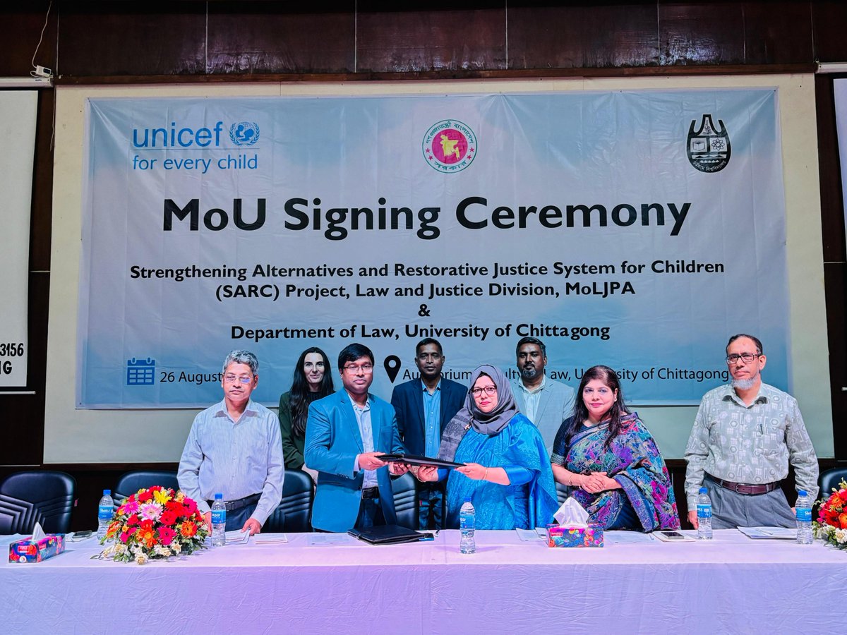 Saidul86's tweet image. This morning, the MoU signing between the Department of Law, University of Chattogram &amp;amp; the SARC Project @MoLJPABD, with🤝@UNICEFBD took place at the Faculty Auditorium. The collaboration aims to equip graduates with expertise in child rights, restorative justice, and protection.