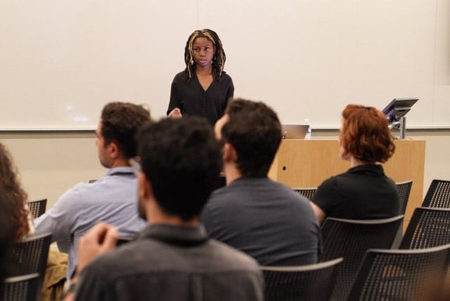 TheDataConf's tweet image. ✅ First two talks done! 🎤📊✨

Ally Blake (NFL) showed how simulating an NFL game can reveal the impact of rule changes, followed by Princess Onyiri (Bloomberg Law) walking us through the data powering the SV150 list.

#dataconfAI #AI #DataScience