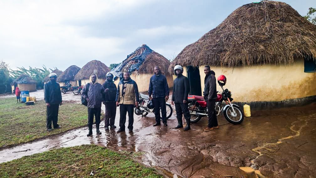 MillenniumSacco's tweet image. The weather doesn't hold us back from serving. Our Rugaaga team on door to door community mobilization led our relentless Branch Manager
We bring you amazing services in all seasons! 

#MillenniumSacco2012 #UnityForDevelopment #loanservices #savingculture #SavingsandInvestments