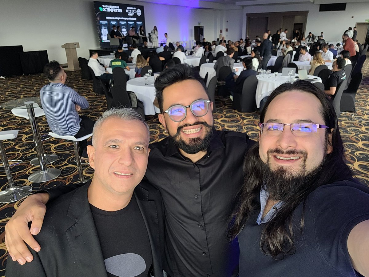 josepimpo's tweet image. Bitfinex Business Day en Medellin #Colombia 🇨🇴 en la 8ª edición de #Criptolatinfest con @Elcriptoparcero @whbitcoin @EzioRed @fabitcoiner 🚀 criptolatinfest.com