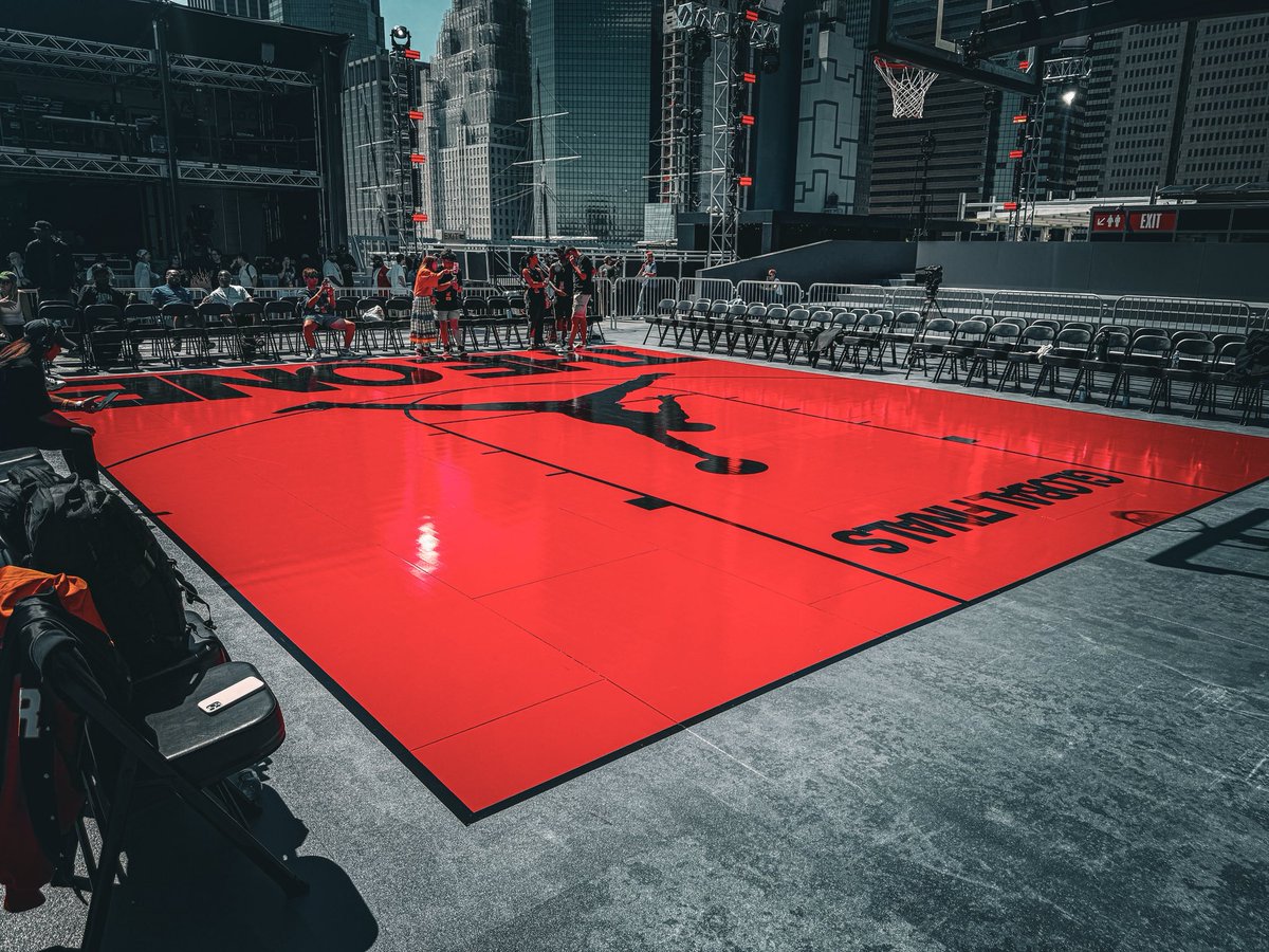 We turned this court into a masterpiece! From blank court to bold statement!🚀