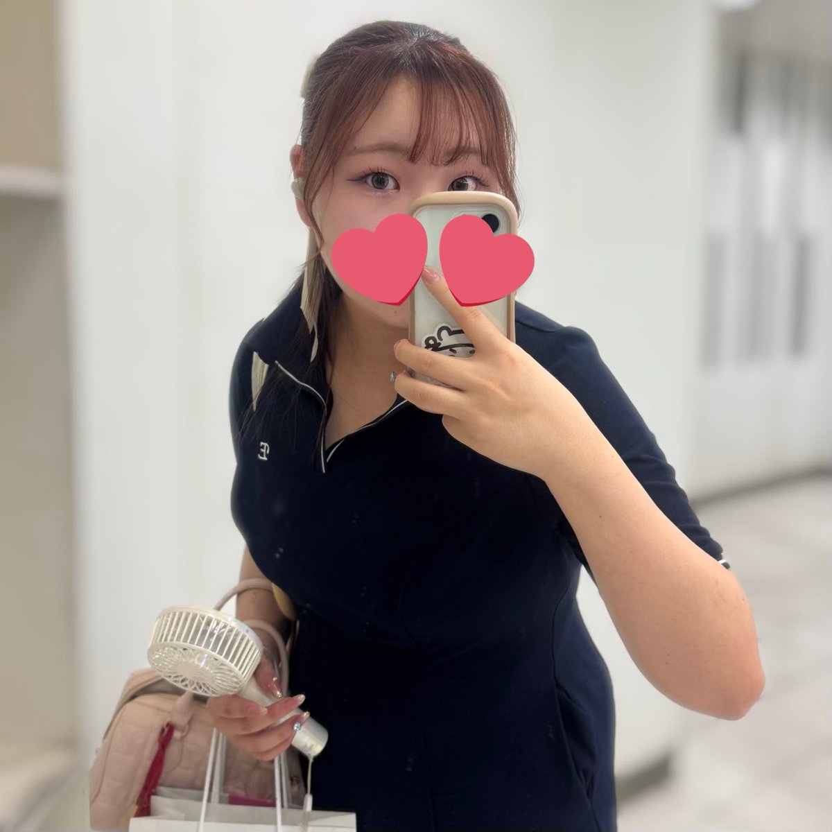 久しぶりにポロワンピ着た😆🩷
ポニーテルとの相性めっちゃよかった〜！暑すぎると髪下ろせない、結ぶだけで一気に涼しいよね🤣