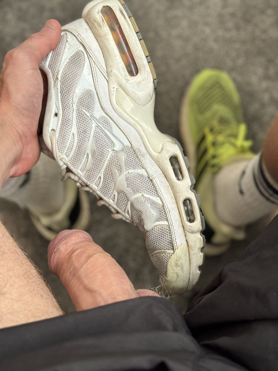 Lick my TNs

#niketn