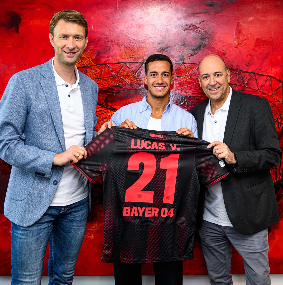 Lucas Vazquez signs with Bayer 04 until 2027! ⚫️🔴

#VamosVazquez