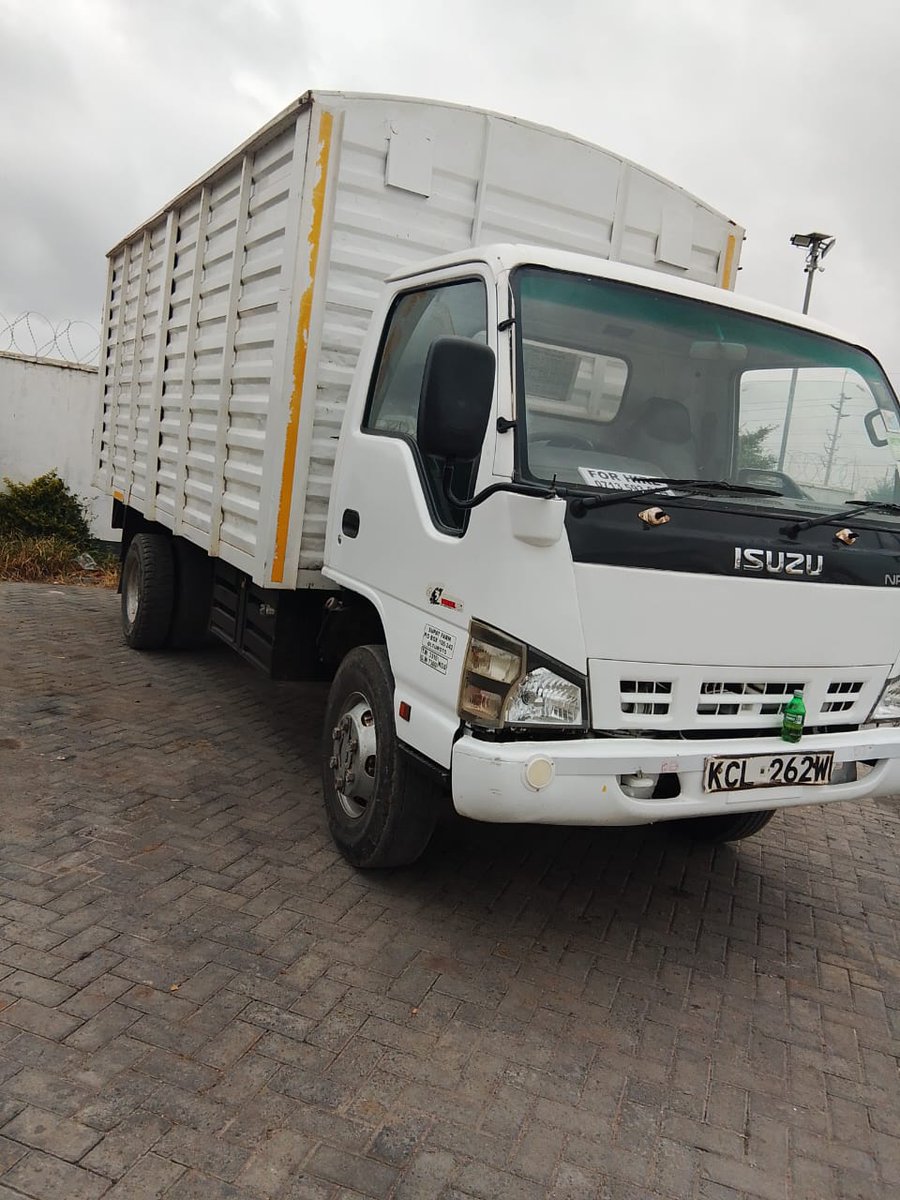 NelsonTentee's tweet photo. Am Supat oleng movers and packers logistics ltd 🤙 for transport services call 0713593844 Found at Kitengela 🇰🇪💯👊 https://t.co/VaP5BKUOwC