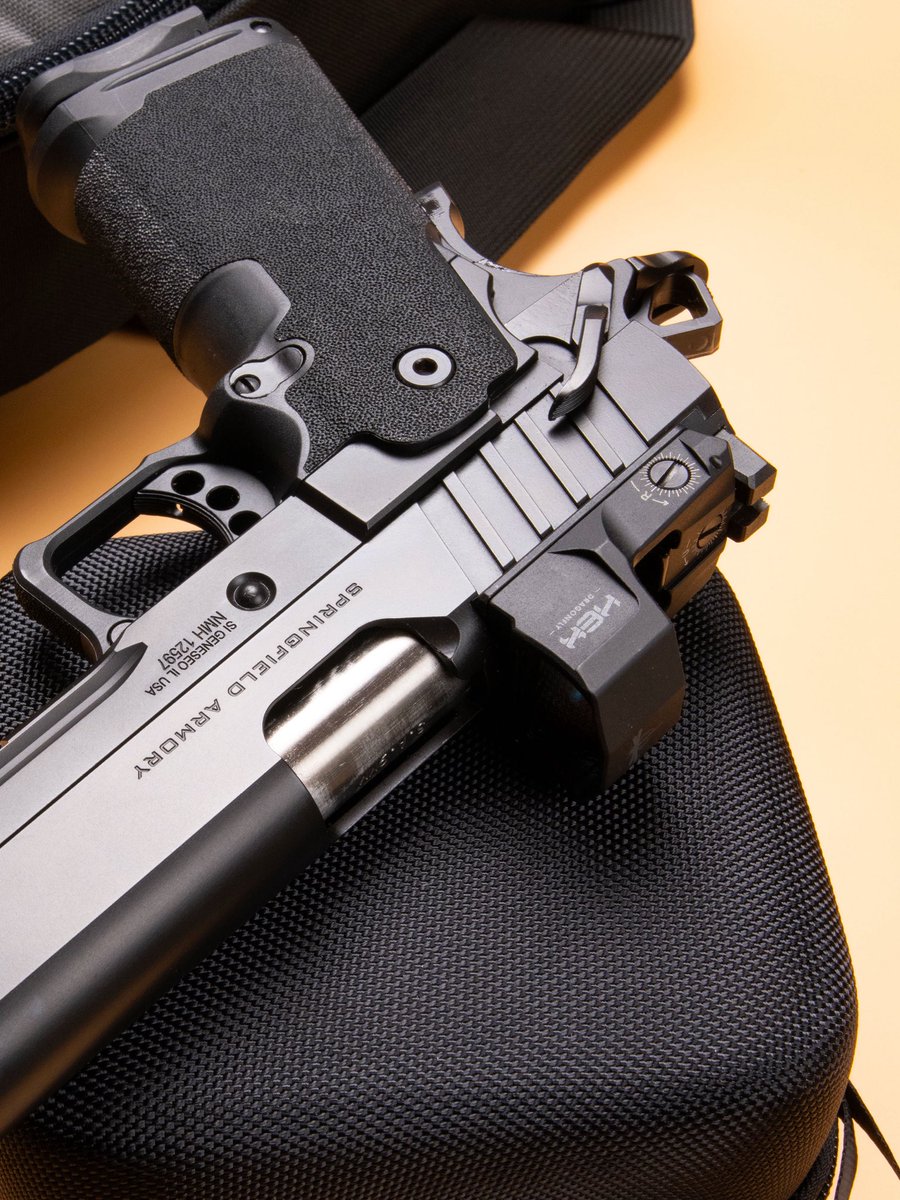HEX_Optics's tweet photo. The perfect balance for both fast acquisition and pinpoint accuracy, the Dragonfly features a manually adjustable 3.5 MOA red dot. https://t.co/4OywUpaYDw