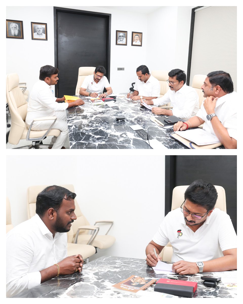 Udhaystalin's tweet photo. திருப்பத்தூர், ஈரோடு மாவட்டங்களில் காலியாக உள்ள இளைஞர் அணி மாவட்ட அமைப்பாளர், துணை அமைப்பாளர் பொறுப்புகளுக்கு விண்ணப்பித்திருந்தவர்களை மாநில துணைச் செயலாளர்கள் @Prabhugajendran, @pssrinivasandmk ஆகியோர் முன்னிலையில் இன்று மாலை நேர்காணல் செய்தோம். 

அவர்கள் இதுவரை ஆற்றியுள்ள கழகப் பணிகள் குறித்து விரிவாக கேட்டறிந்து, கொண்டுவந்திருந்த ஆவணங்களை பார்வையிட்டு,  உற்சாகமாக கழகப் பணியாற்றுமாறு வாழ்த்தினோம்! 

@dmk_youthwing  #கழக_இளைஞர்_அணி @Vadivel42729915 @thiruurthozhan @AThiruvengadm