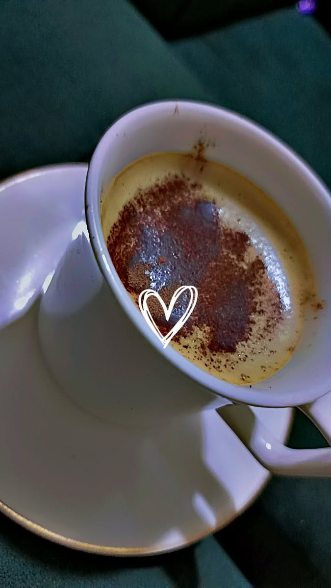 في الهدوء نعيم  وفي الصمت حياة  وما بين الإثنين تفاصيل لا احد يدركها 🖤🍂