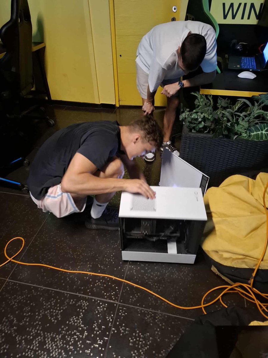 <a href="/dod0oFPS/">✞</a>