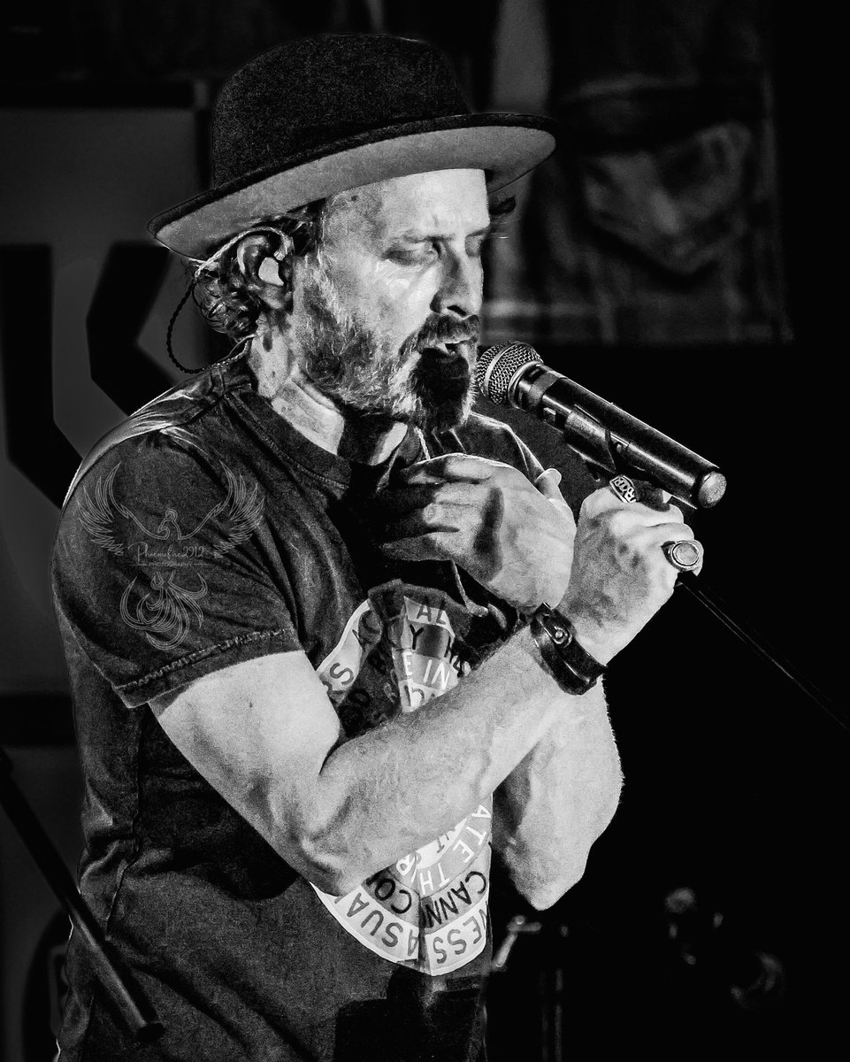 phoenixfire2912's tweet image. Rob Benedict
SNS

#SPNAus #RobBenedict