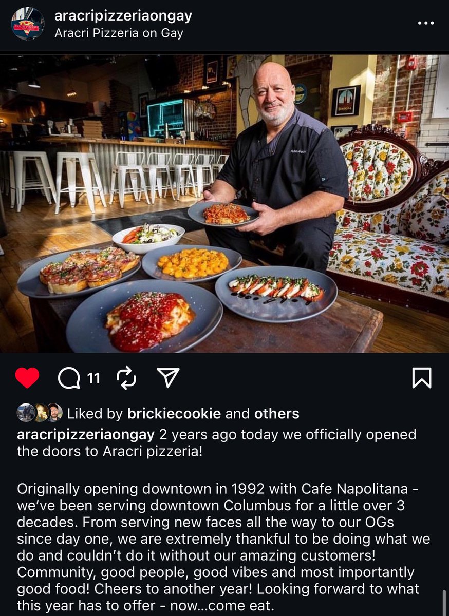 AdamSouthwick's tweet image. @stoolpresidente - You haven’t made it to Aracri Pizzeria yet. Family run staple in Columbus since 1992. After trying a classic pep, make sure you also snag the scratch made Garlic Knots and Calzones. Hope you enjoy and say hello to the family for me!