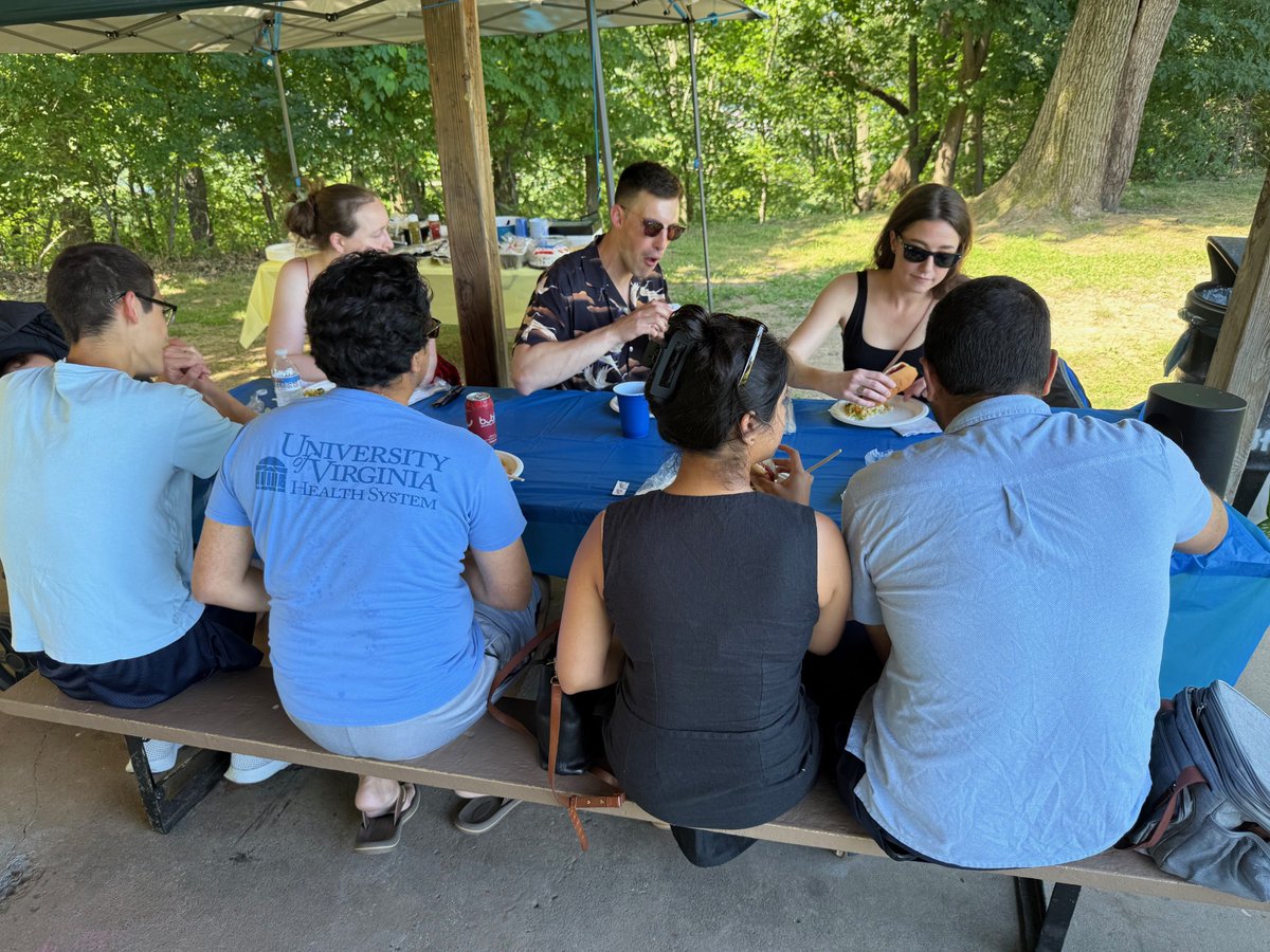UPMCHeme_Onc's tweet image. Grilling, delicious food, games, and great company - our Hematology/Oncology fellows truly know how to throw a BBQ! Everyone had a Blast! Cheers to making memories that will last long after summer ends. 🌟🍉 #SummerFun #WorkHardPlayHard #Fellows