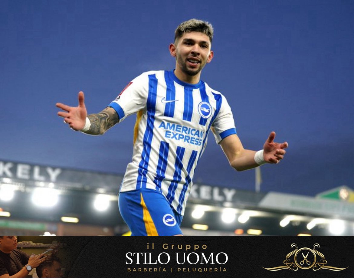 De momento, la transferencia de Julio
Enciso al grupo Blue Co está frenada.

Las pruebas médicas del pasado viernes no salieron como se esperaban, ahora le realizarán estudios complementarios.

A estas horas, por la información que manejamos, está complicada la operación.