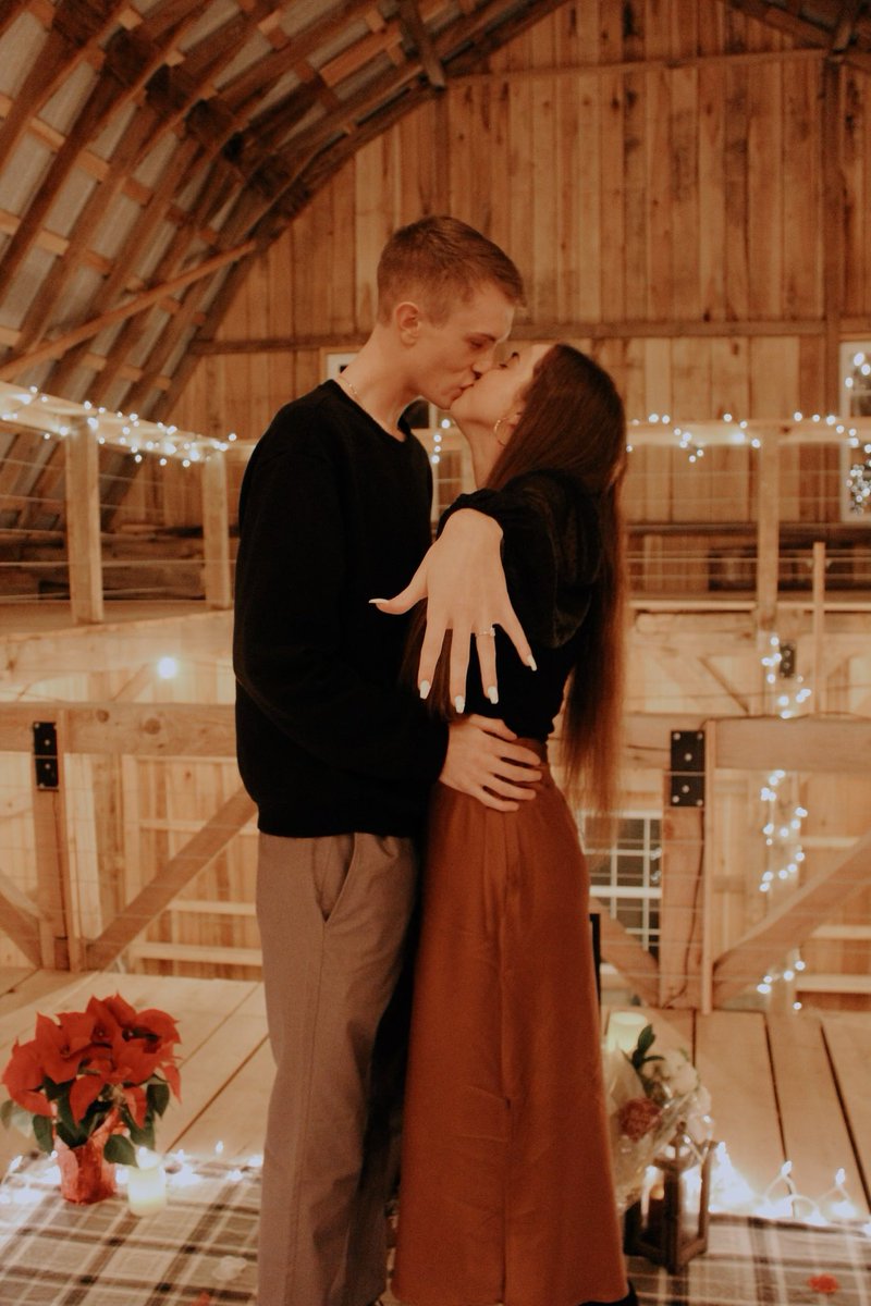 in honour of taylor swift and travis kelce getting engaged show me YOUR engagement photos because we 🫶🏻 LOVE! 🥹❣️💍