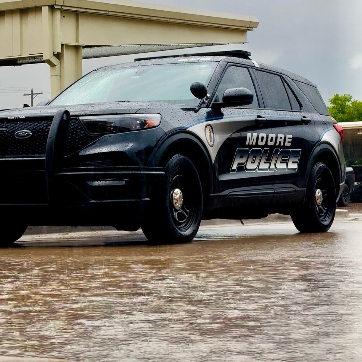 Moore Police Dept. (@moorepolice) on Twitter photo 🌧️🚔 Who asked for rain? We’re starting to think we got probable cause…
Mother Nature’s off with a warning… but drivers speeding in the rain? That’s another story.
Slow down, wipers on, and remember…your brakes hate water more than ducks love it. 🦆
#moorestrong #ducks 🌧️🚔 Who asked for rain? We’re starting to think we got probable cause…
Mother Nature’s off with a warning… but drivers speeding in the rain? That’s another story.
Slow down, wipers on, and remember…your brakes hate water more than ducks love it. 🦆
#moorestrong #ducks