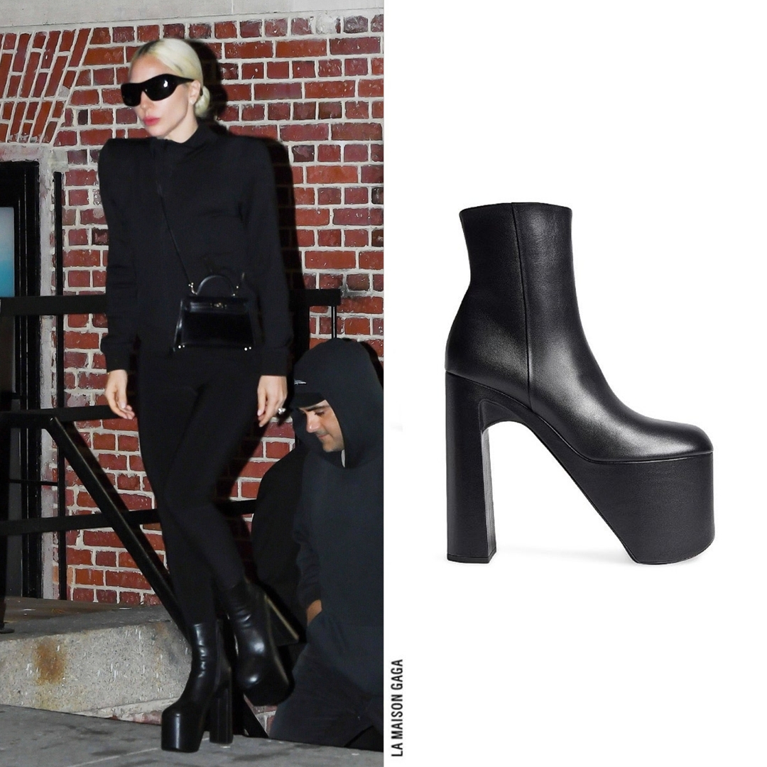 LaMaisonGaga_'s tweet photo. Lady Gaga was spotted in NYC wearing her #Balenciaga F/W23 "Sports Icon" jacket and S/S23 "Camden" boots, #PortTanger "Ruh" sunglasses and @Hermes_Paris "Mini Kelly" black bag from #MaterialGood! https://t.co/4DJUqg3igU