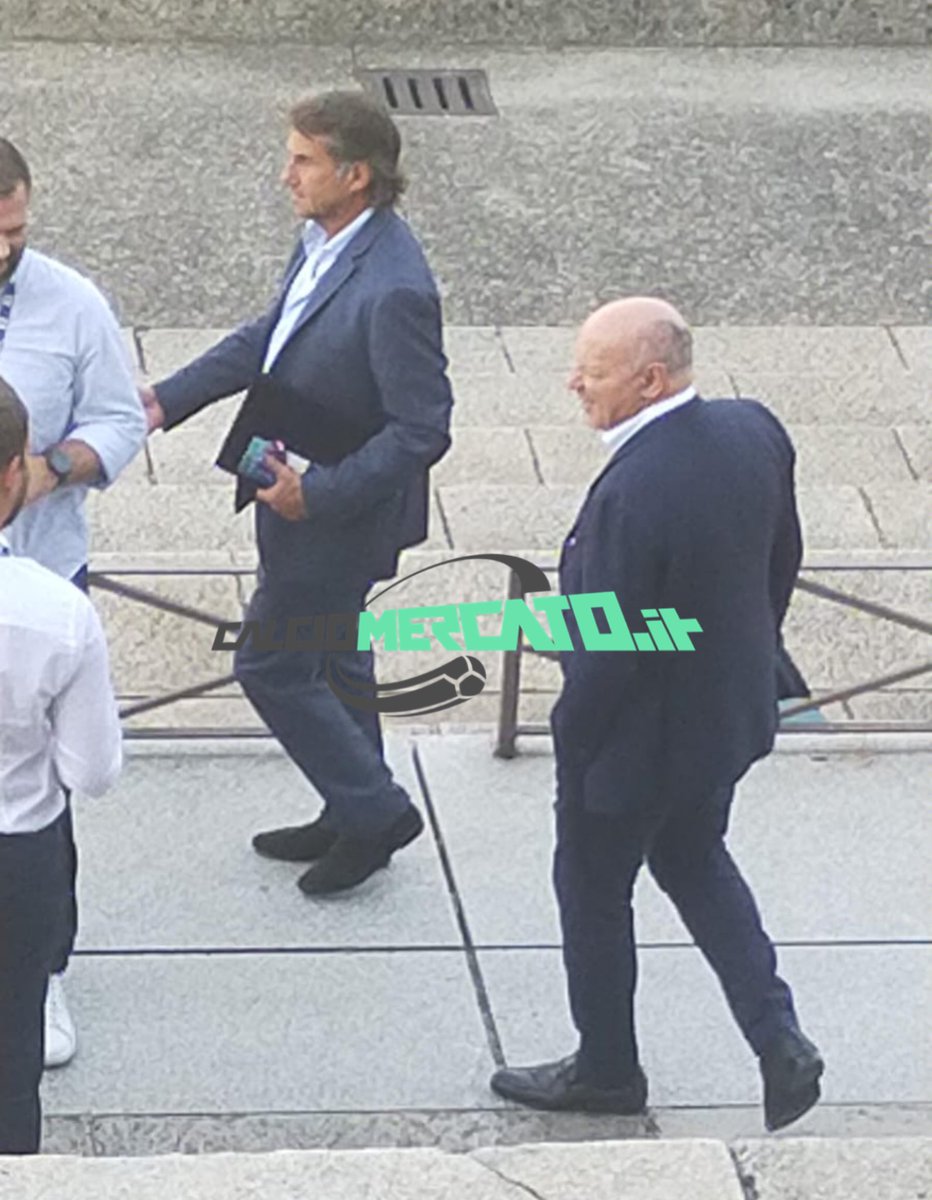 Giorgio Musso (@giokermusso) on Twitter photo 👀 #Inter - Il presidente #Marotta - presente all’Arena Civica per la finale di Supercoppa Primavera - a colloquio con #Carnevali: il #Sassuolo ha chiesto informazioni per #Taremi, ma un eventuale passaggio dell’iraniano nel club neroverde è molto complicato 📲 <a href="/calciomercatoit/">calciomercato.it</a> 👀 #Inter - Il presidente #Marotta - presente all’Arena Civica per la finale di Supercoppa Primavera - a colloquio con #Carnevali: il #Sassuolo ha chiesto informazioni per #Taremi, ma un eventuale passaggio dell’iraniano nel club neroverde è molto complicato 📲 <a href="/calciomercatoit/">calciomercato.it</a>