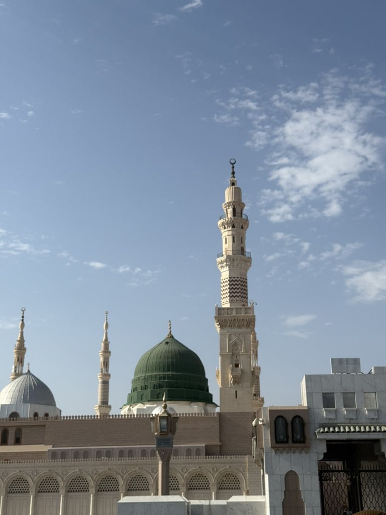 مرحبا صلی علیٰ  ہستم ثنا خوانِ رسول صلى الله عليه وسلم
In the city of peace Alhumdulillah!