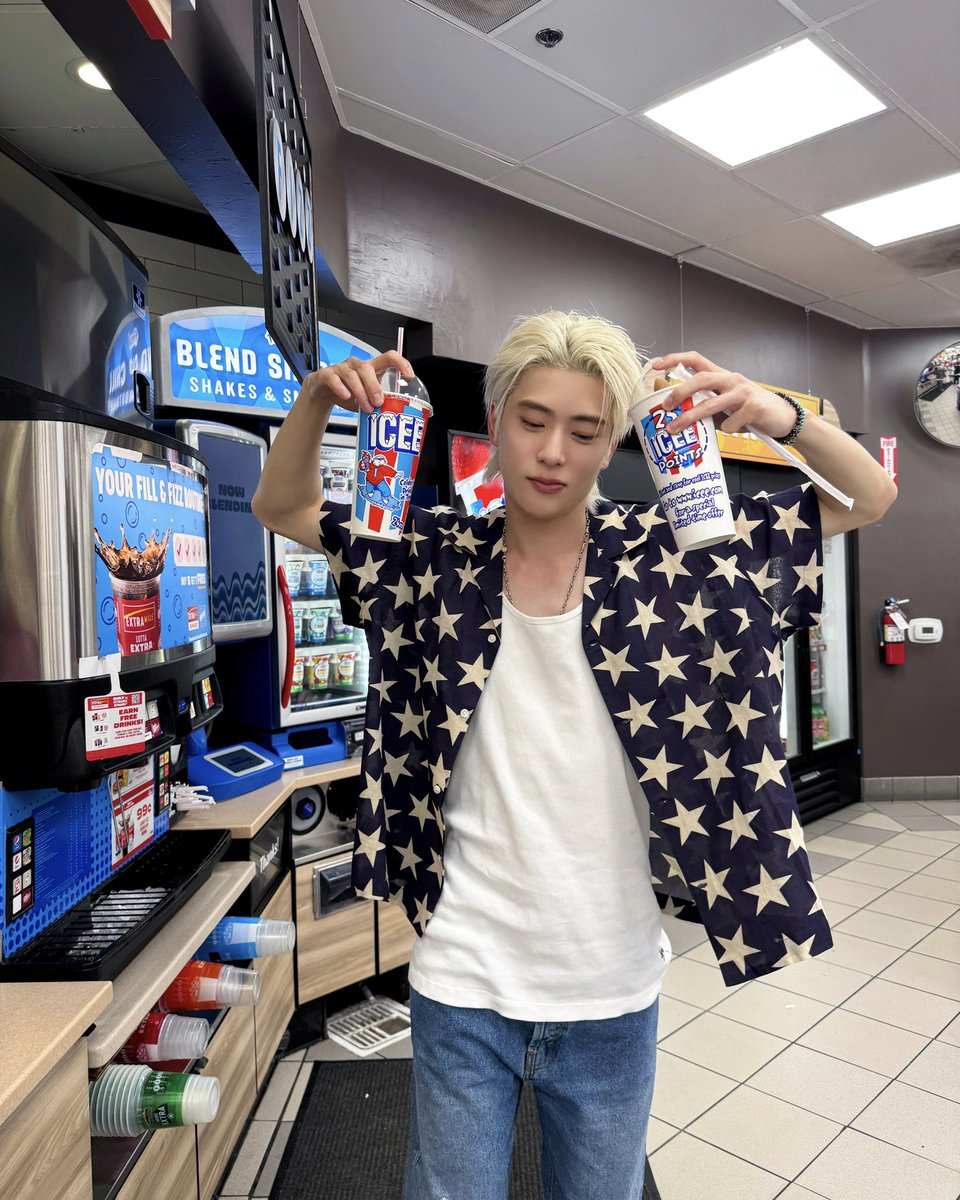 J (@jaehyunoy) on Twitter photo 