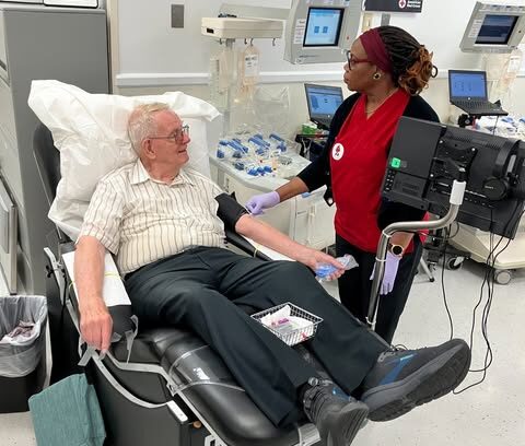 Montgomery County MD Government (@montgomerycomd) on Twitter photo Maryland was the 33rd stop on one donor’s mission to give platelets in all 50 states. 🩸 His journey highlights a critical need: every 30 seconds, someone in the U.S. needs platelets. Learn how you can help save lives here from <a href="/mymcmedia/">Montgomery Community Media</a>: ow.ly/eiRl50WM7xM Maryland was the 33rd stop on one donor’s mission to give platelets in all 50 states. 🩸 His journey highlights a critical need: every 30 seconds, someone in the U.S. needs platelets. Learn how you can help save lives here from <a href="/mymcmedia/">Montgomery Community Media</a>: ow.ly/eiRl50WM7xM