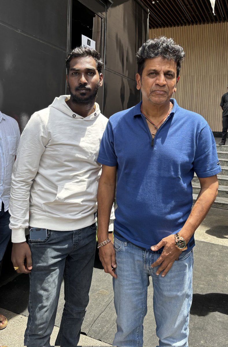 Lanatamil52gma1's tweet image. #puneeth_rajkumar sir 
Loveman #Appubrother

#Jailer Manan 
#Legend #Actor 

#Shiva_Rajkumar sir 

So happy to meet
 the picture day #Kannada_star

#RaviMohanStudios #RaviMohan #RaviMohanStudios #shivarajkumar #newpost @ShivarajkumarFc @ShivannaTrends1 @shivannaupdates