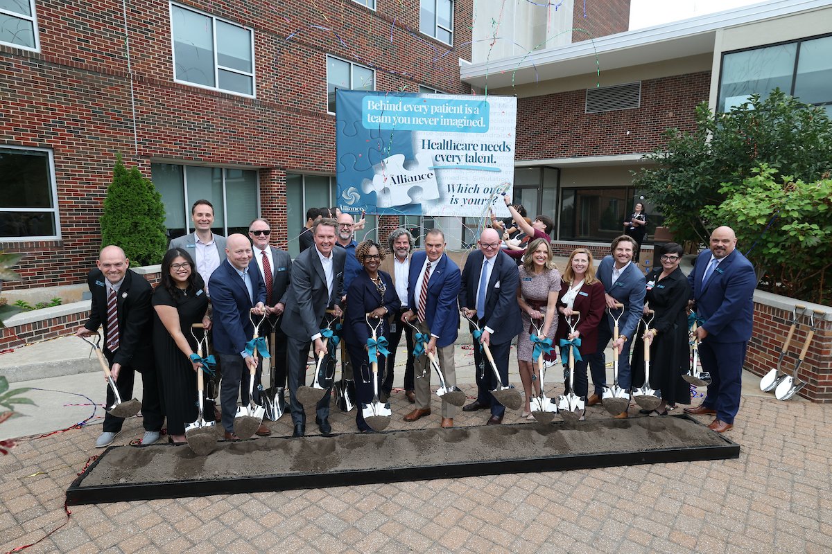 MoStateUNews's tweet image. On Aug. 25, state and local leaders joined @GovMikeKehoe to celebrate a $15 million expansion at the Alliance Education Center, launching a first-of-its-kind partnership to tackle Missouri’s health care workforce shortage. alliancehce.org