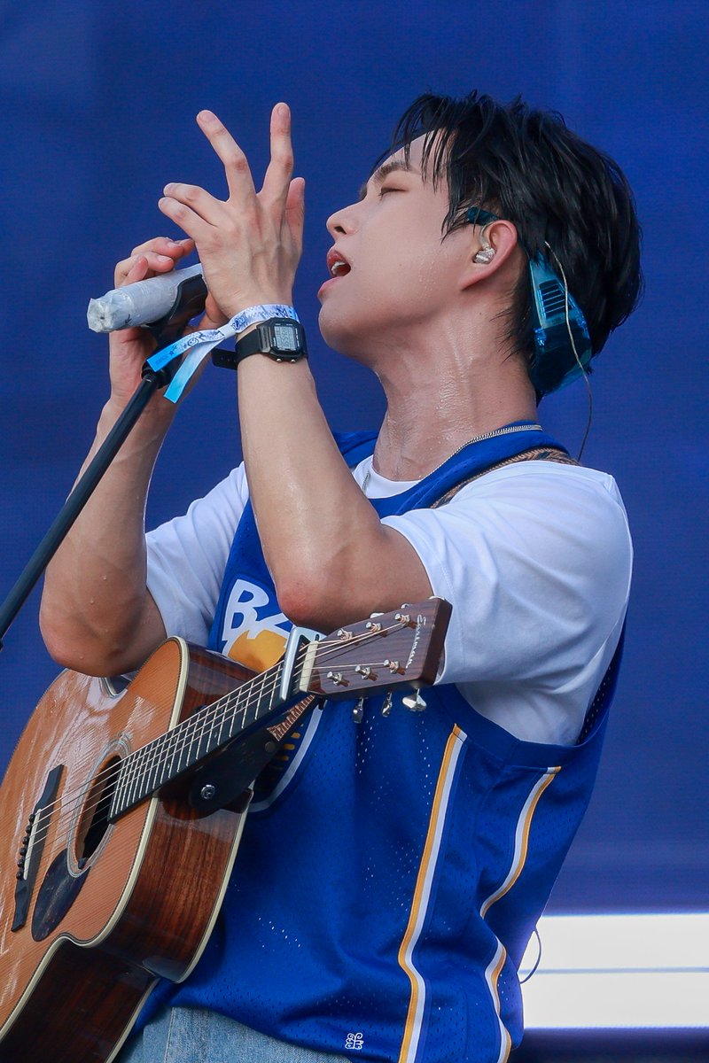 250823 카스쿨 페스티벌

아지랑일 넘어서
달궈진 숨으로

#루시 #LUCY #최상엽 #상엽