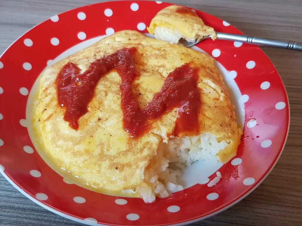 MakoSims's tweet image. 🤤👍🏻💖🍚🥚🍅
Anime : Fermat Kitchen / Fermat no ryouri

(J'avais pas de "bain marie", j'ai donc cuit l'omelette que d'un côté, pour la retourner sur le riz)
