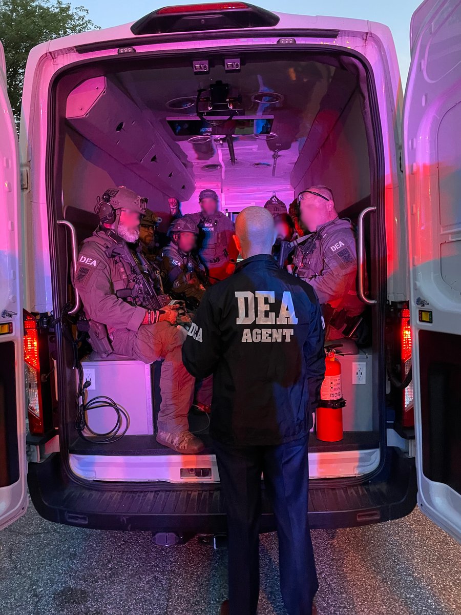 DEAHQ's tweet image. #DEA Administrator Cole joined @DEAWashingtonDC in DC to take cartel members off the streets & seize their poison. The Sinaloa Cartel isn't just trafficking drugs. They're laundering money, smuggling humans, & fueling violence. DEA is hitting all of it. #SinaloaCrackdown2025