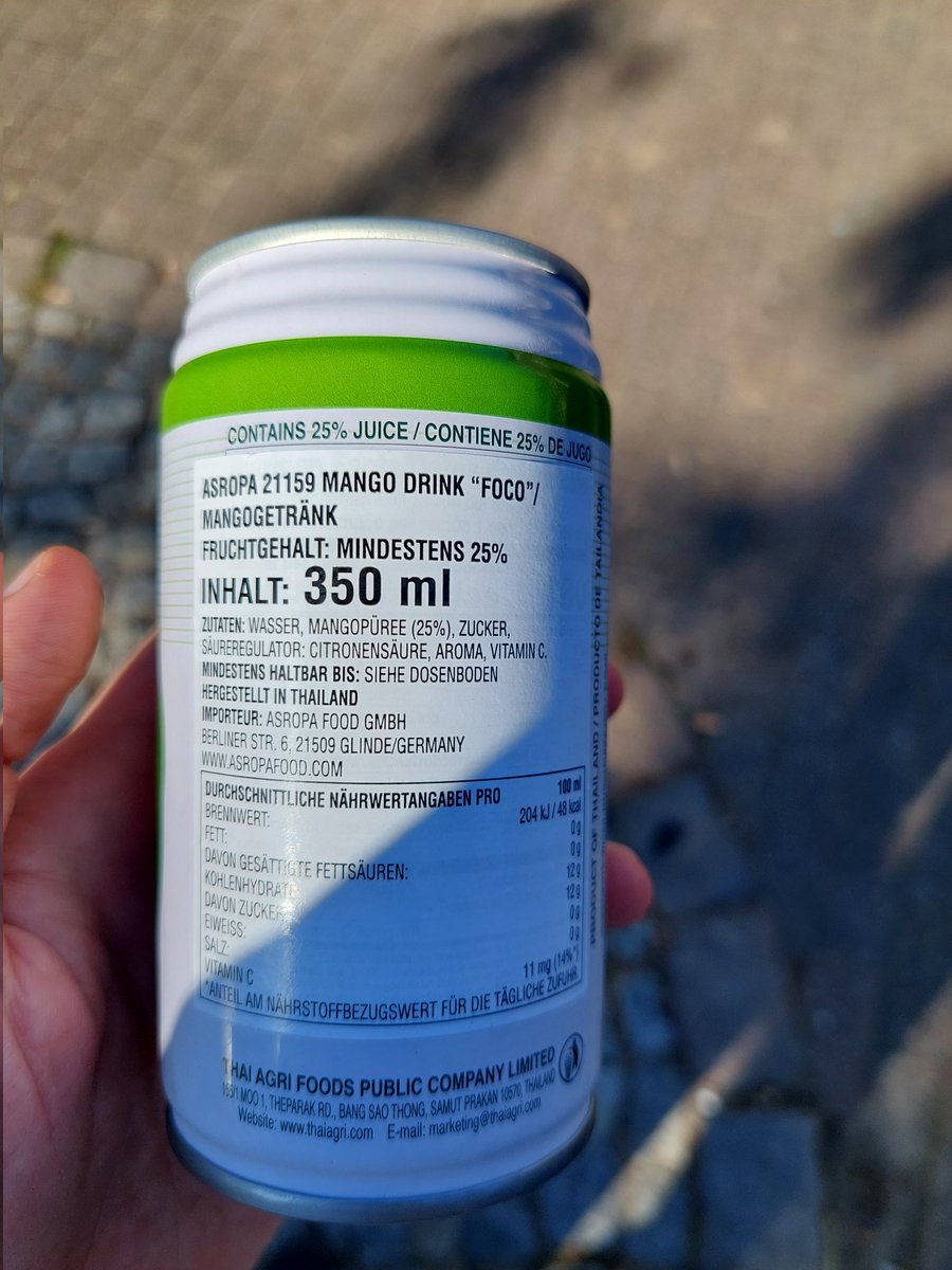 Habe gerade das süßeste Spaßgetränk der Welt getrunken und stehe mit Zuckerschock im Regionalexpress