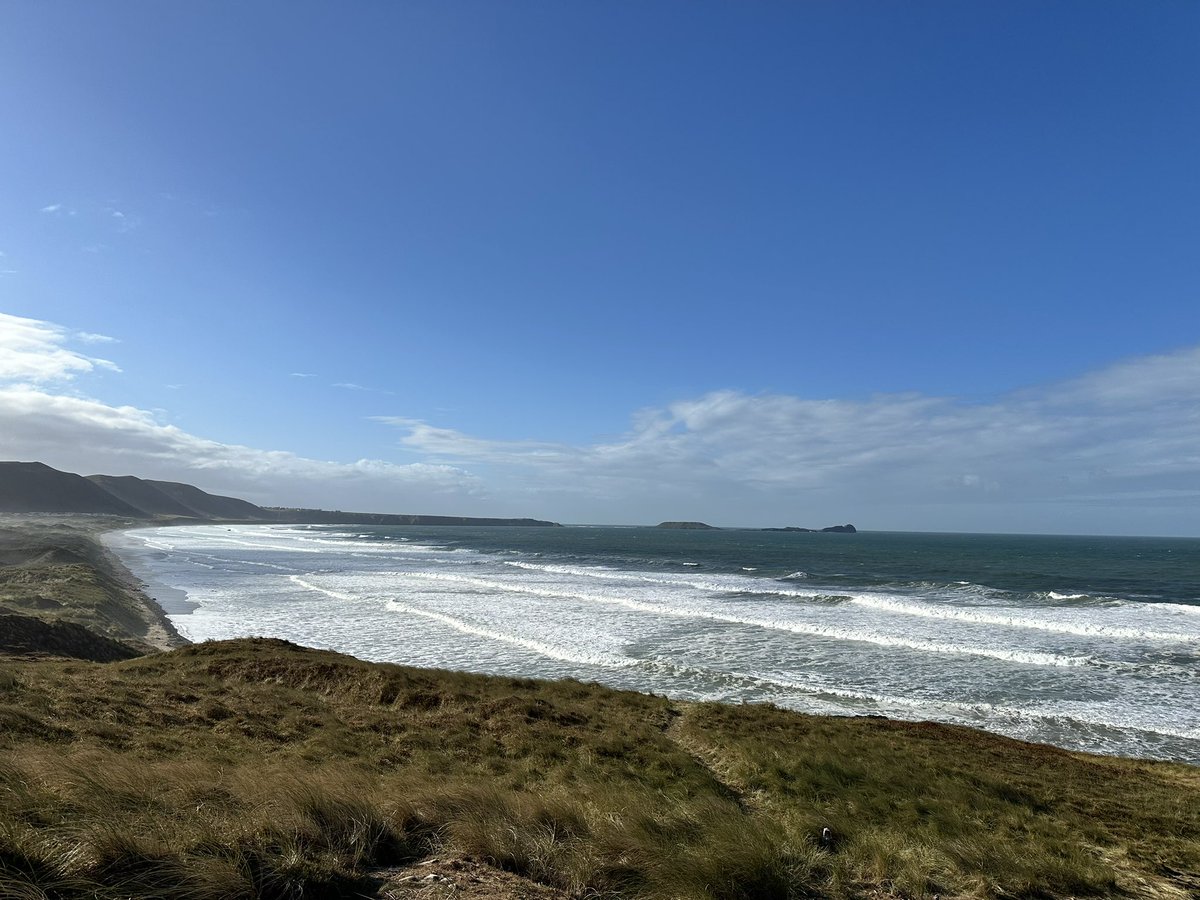 Putting far too much effort into a job application I won’t even get an interview for,mid holiday, check ✅  (gang it was text field answers for 12 questions and was like 1.8k words) (🏖️ tax paid)