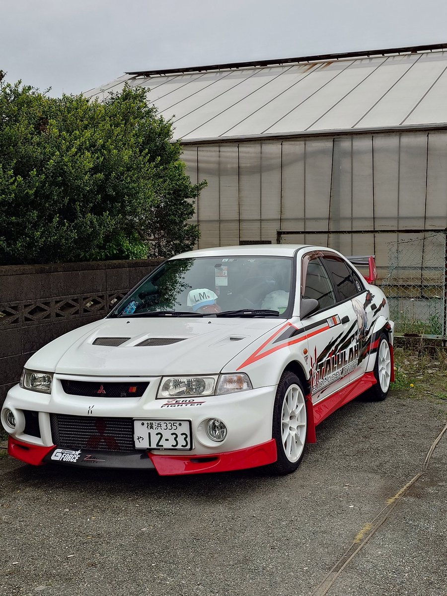 #こんなグレードあったんだ選手権
エボ6とトミマキの間であったやつ。
名前のせいでパーツ回収と破棄もあって実際ちゃんと100台なのかそれ以上あったのか不明。