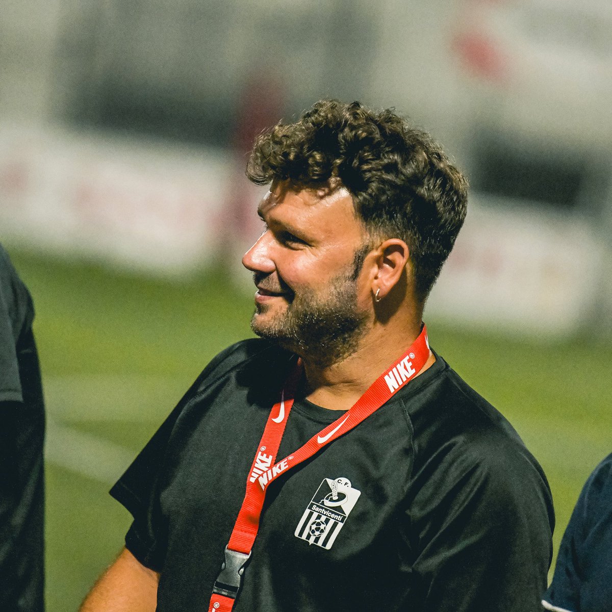 C.F. Santvicentí (@cfsantvicenti) on Twitter photo 🗣️ <a href="/AitorGonzalez11/">Aitor González</a>: "Molt il·lusionat per l'inici d’una nova temporada. Sabem que serà un any exigent, però confio en la feina i l'actitud de l'equip. L'objectiu és clar: arribar a l'inici de lliga en les millors condicions possibles".
#AmuntSantvi 🗣️ <a href="/AitorGonzalez11/">Aitor González</a>: "Molt il·lusionat per l'inici d’una nova temporada. Sabem que serà un any exigent, però confio en la feina i l'actitud de l'equip. L'objectiu és clar: arribar a l'inici de lliga en les millors condicions possibles".
#AmuntSantvi
