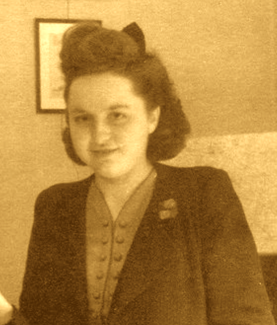 1940. La défaite, l'armistice, Pétain... Intolérable. Donc, Résistance ! À 17 ans. Cela lui vaudra la prison, la torture, la déportation. Mais à 101 ans, elle est encore là aujourd'hui pour dire qu' "il y a des moments où l'on ne peut accepter n'importe quoi". Jacqueline Fleury.