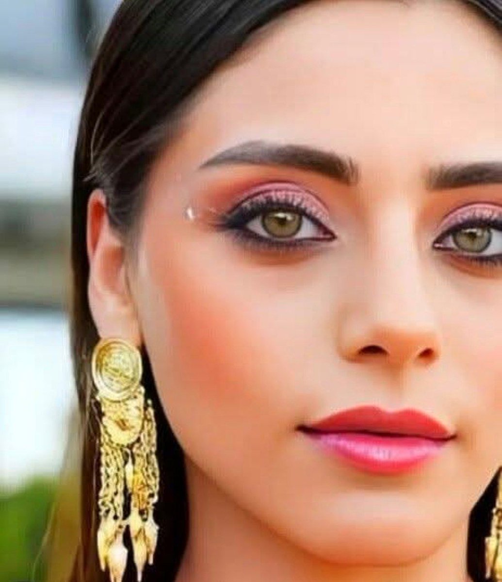 Emerald eyes
#SılaTürkoğlu