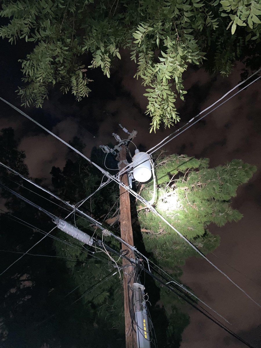 SRPconnect's tweet image. Thank you to our crews who worked through the night to restore power after one of the biggest monsoon storm we've seen in a long time! And thank you to our customers for their patience as we worked safely and as quickly as possible.