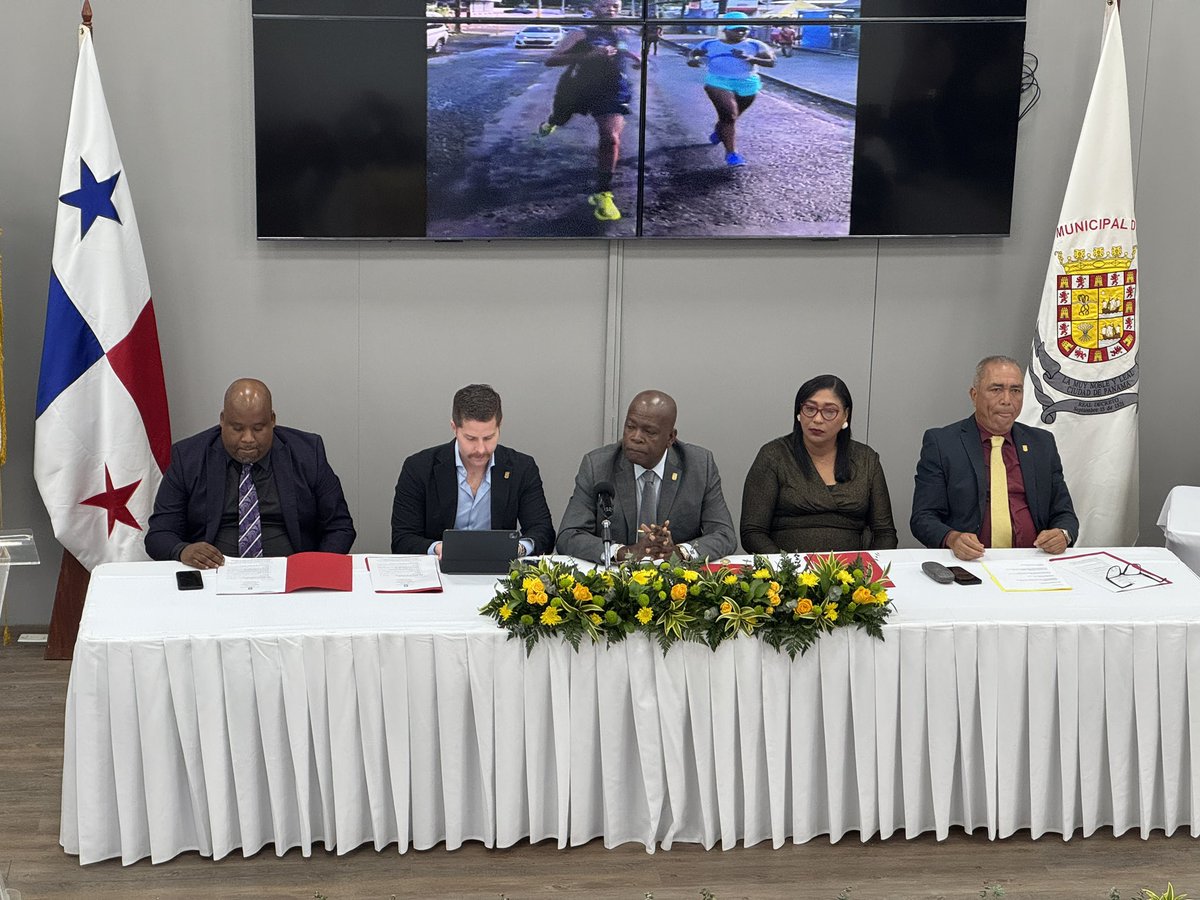 #EnDirecto Sesión ordinaria número 35 del año 2025 desde Alcalde Díaz 

youtube.com/live/xooCFXULv… vía <a href="/YouTube/">YouTube</a>