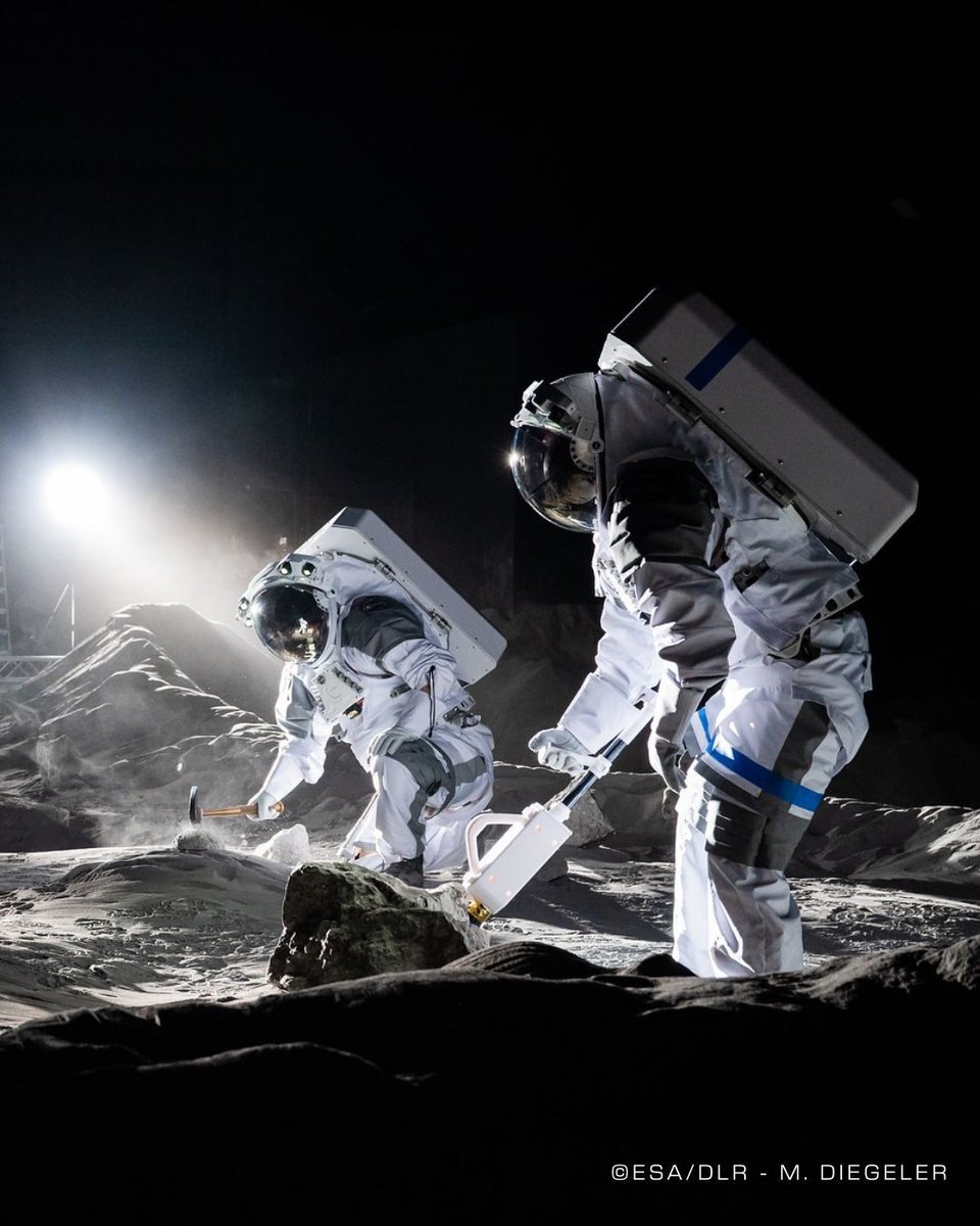 Did you know that in Europe, we have a “second Moon”? 🌖

Based in Cologne, Germany, the <a href="/esa/">European Space Agency</a> training centre allows astronauts to train in an environment that simulates lunar conditions. Inaugurated in 2024, this cutting-edge 700-square-metre facility houses nearly 900 tonnes of