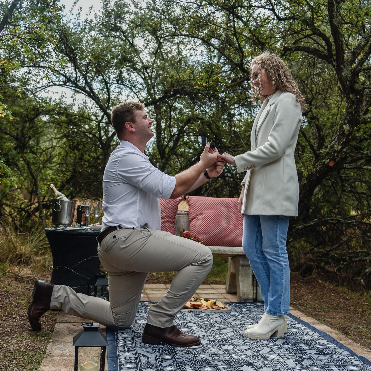 First_Group_ZA's tweet image. 💍✨ Magical moments, unforgettable memories… that’s what #FirstGroup is all about.

Congratulations to the beautiful couple who said yes at #WhisperingWaters. 🌿❤️ Here’s to new beginnings, endless love, and memories that will last a lifetime. 🥂✨