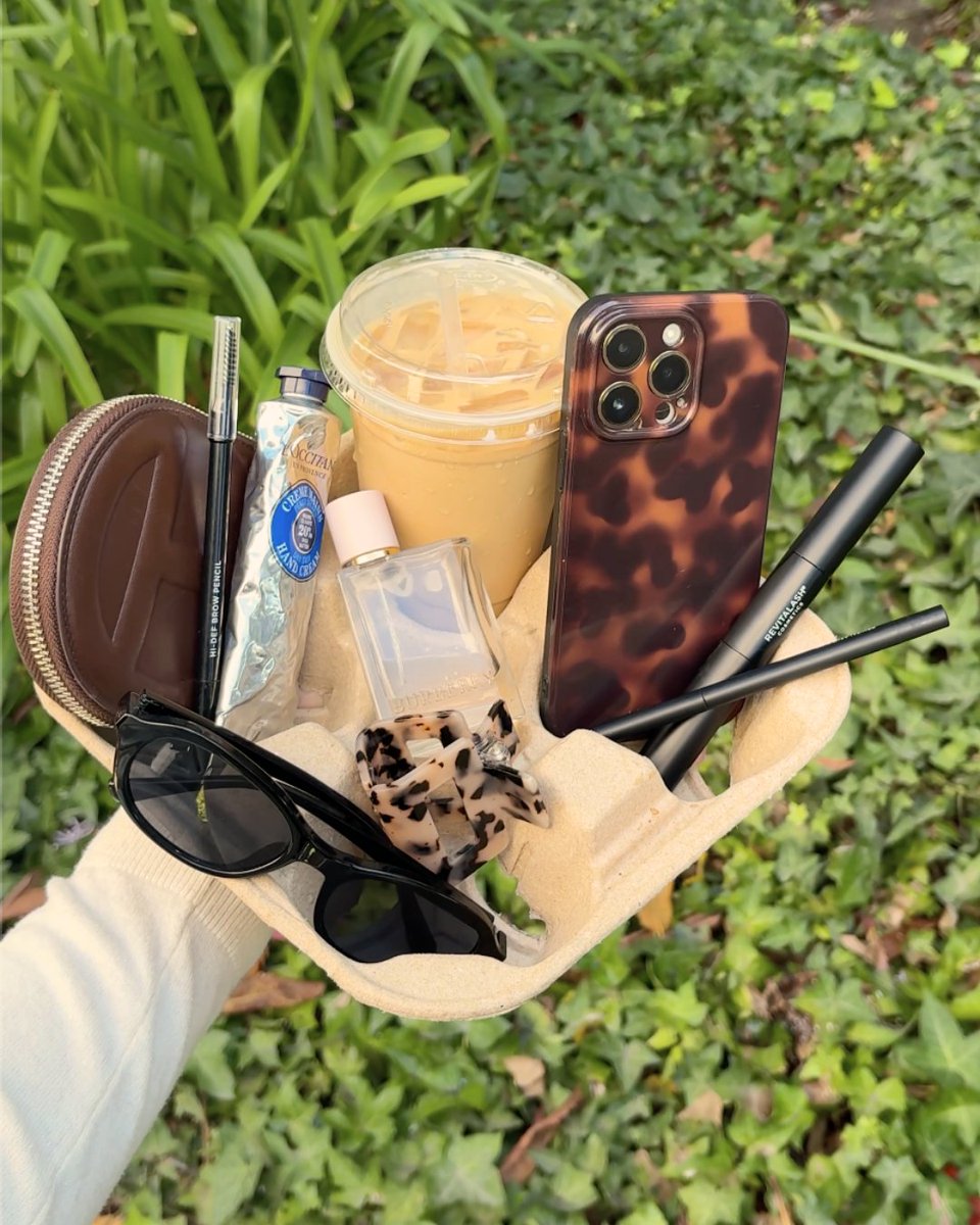 1 order of all the essentials, please! 😌 Make sure to stock up on your essentials at revitalash.com