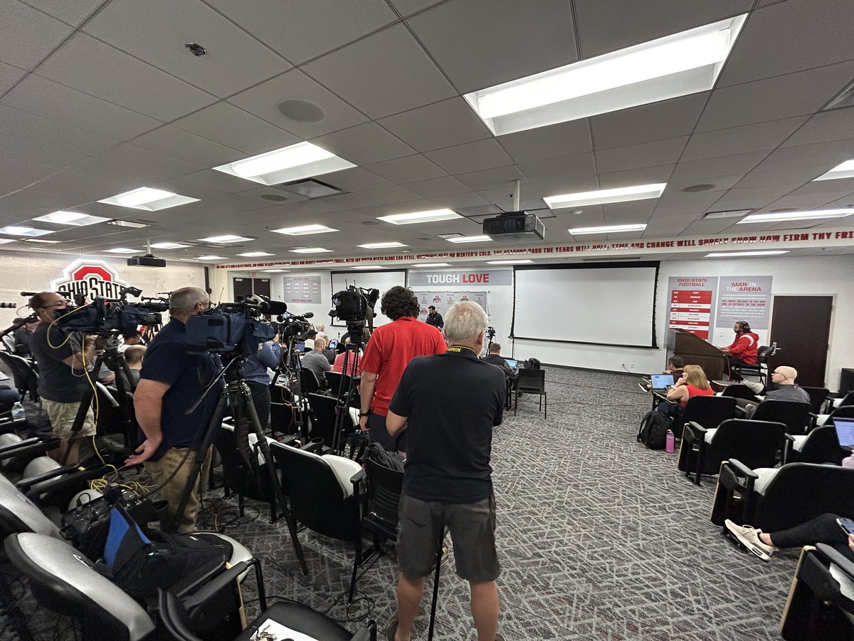 Happy <a href="/OhioStateFB/">Ohio State Football</a> game week from <a href="/TheLantern/">The Lantern</a> <a href="/LanternSports/">Lantern Sports</a>! I’m excited to see and implement a lot of changes to and from the sports desk in our coverage. Stay tuned!